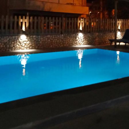 Hotel Villa Ruci 사밀 외부 사진