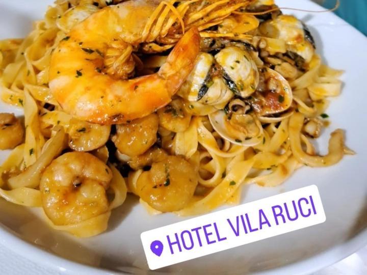 Hotel Villa Ruci 사밀 외부 사진